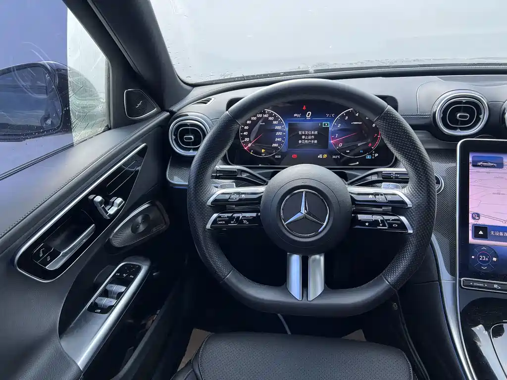Mercedes-Benz C-Class 2023 — фото 9