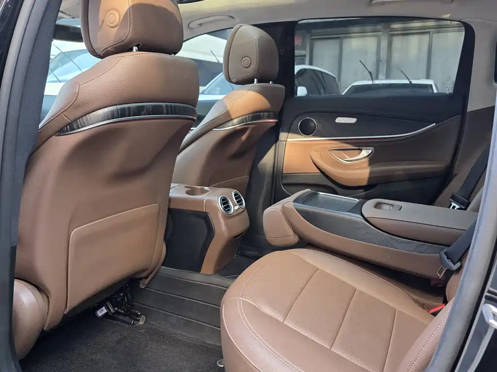 Mercedes-Benz E-Class 2019