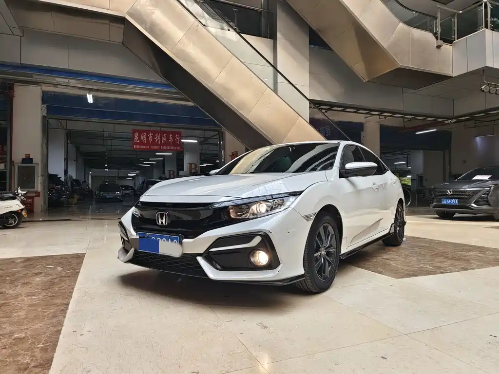 Honda Civic 2022 — фото 1