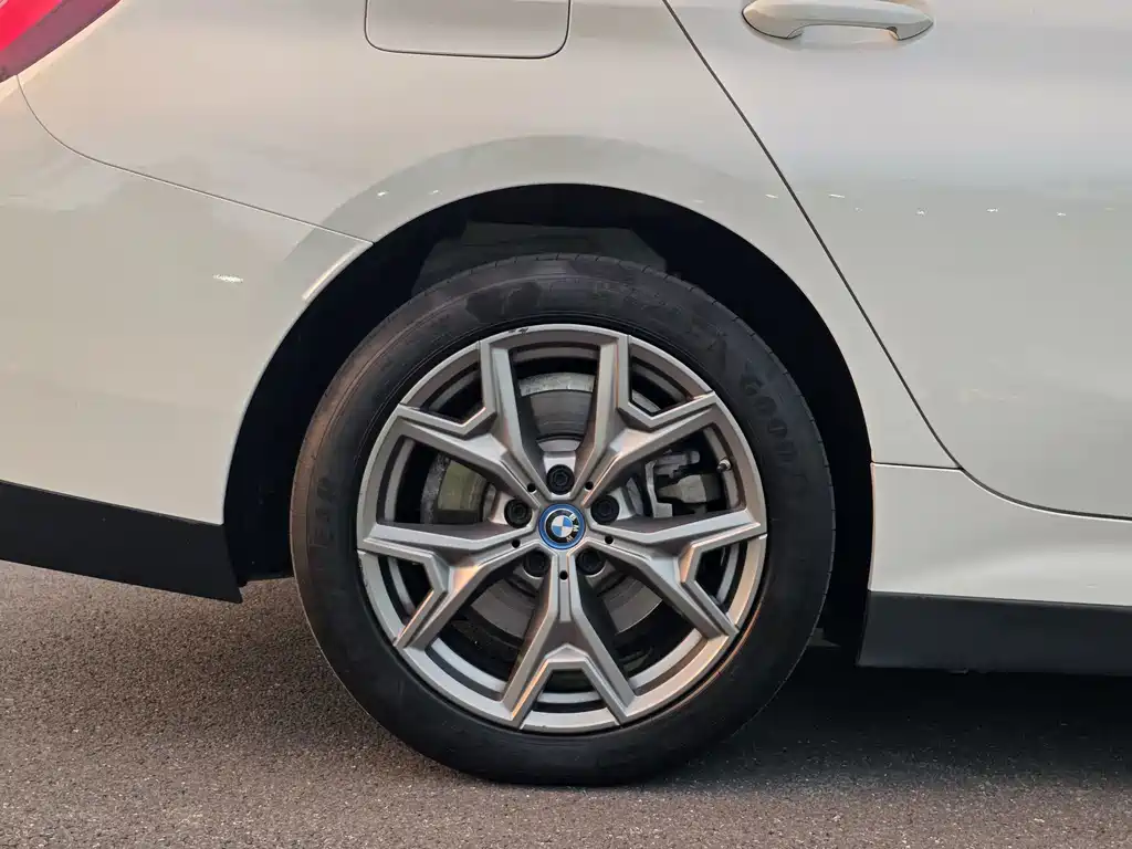 BMW i3 2024 — фото 24