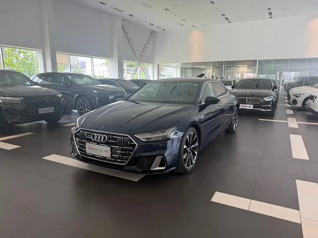 Audi A7L 2022
