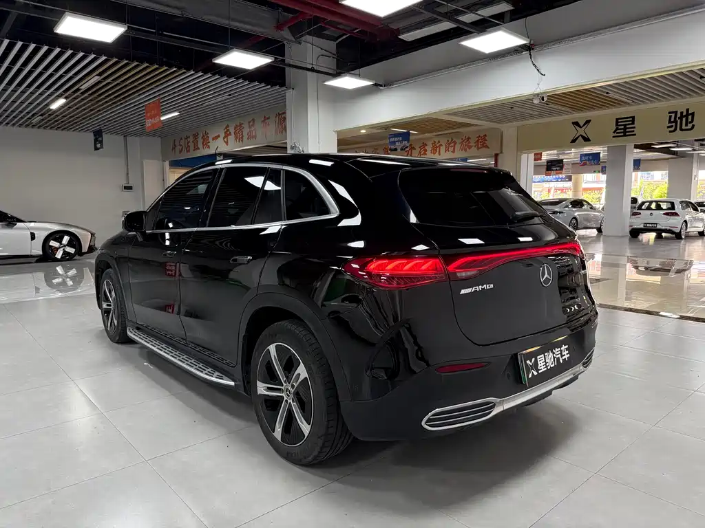 Mercedes-Benz EQE SUV 2023