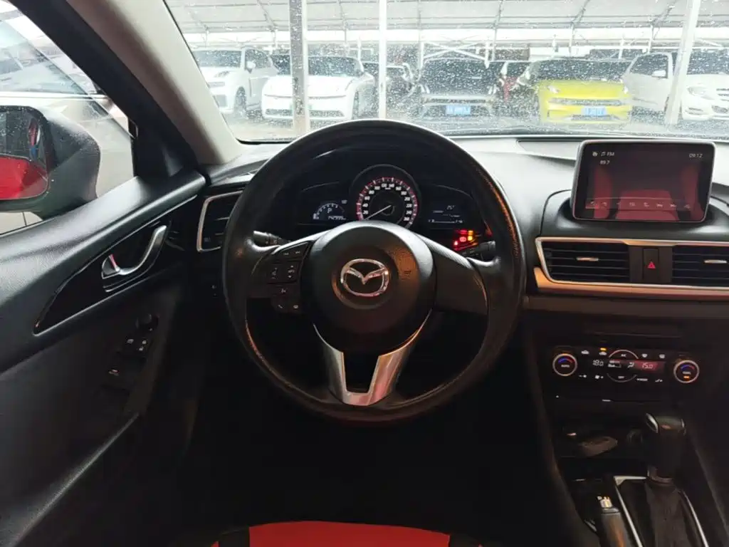 Mazda 3 Angkesela 2016 — фото 11