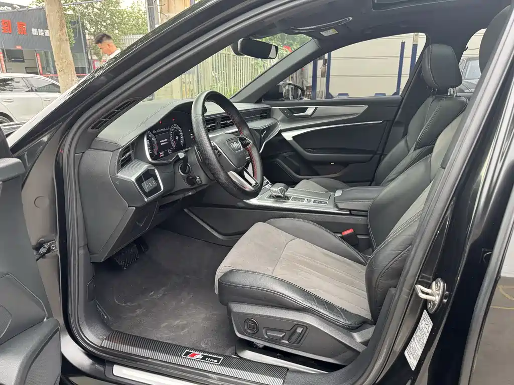 Audi A6L 2020