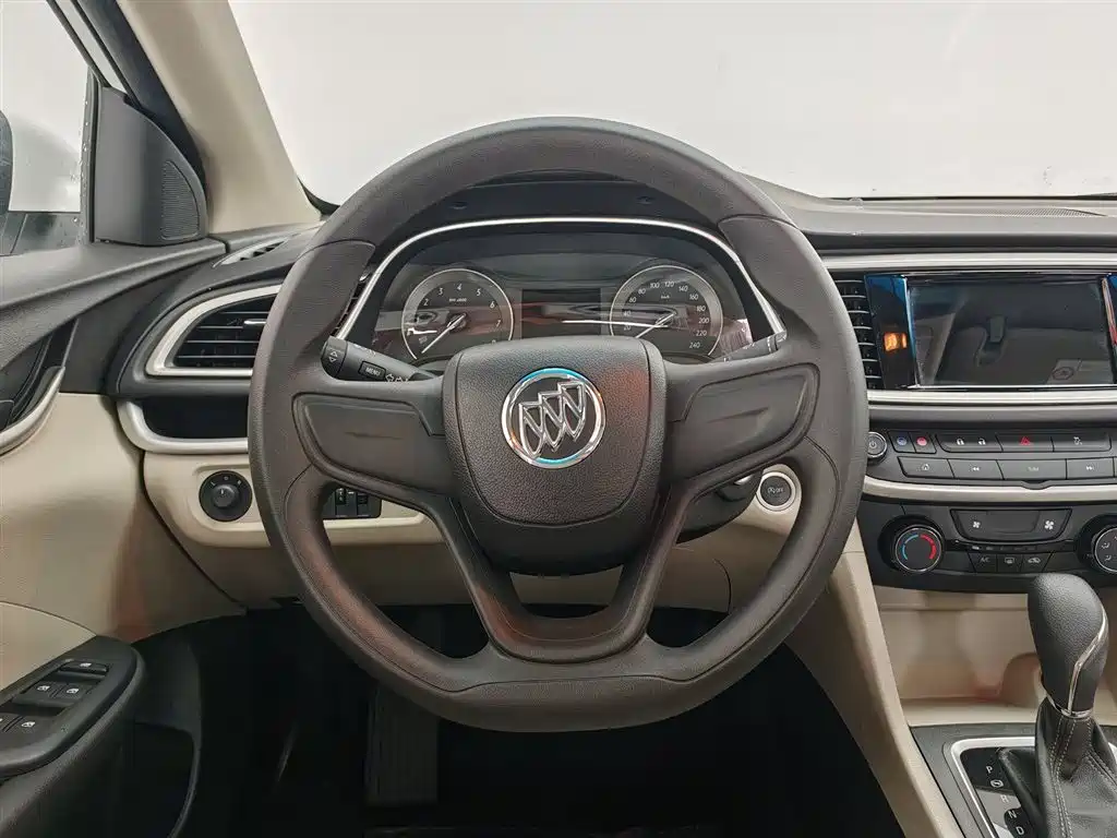 Buick Excelle 2020 — фото 11
