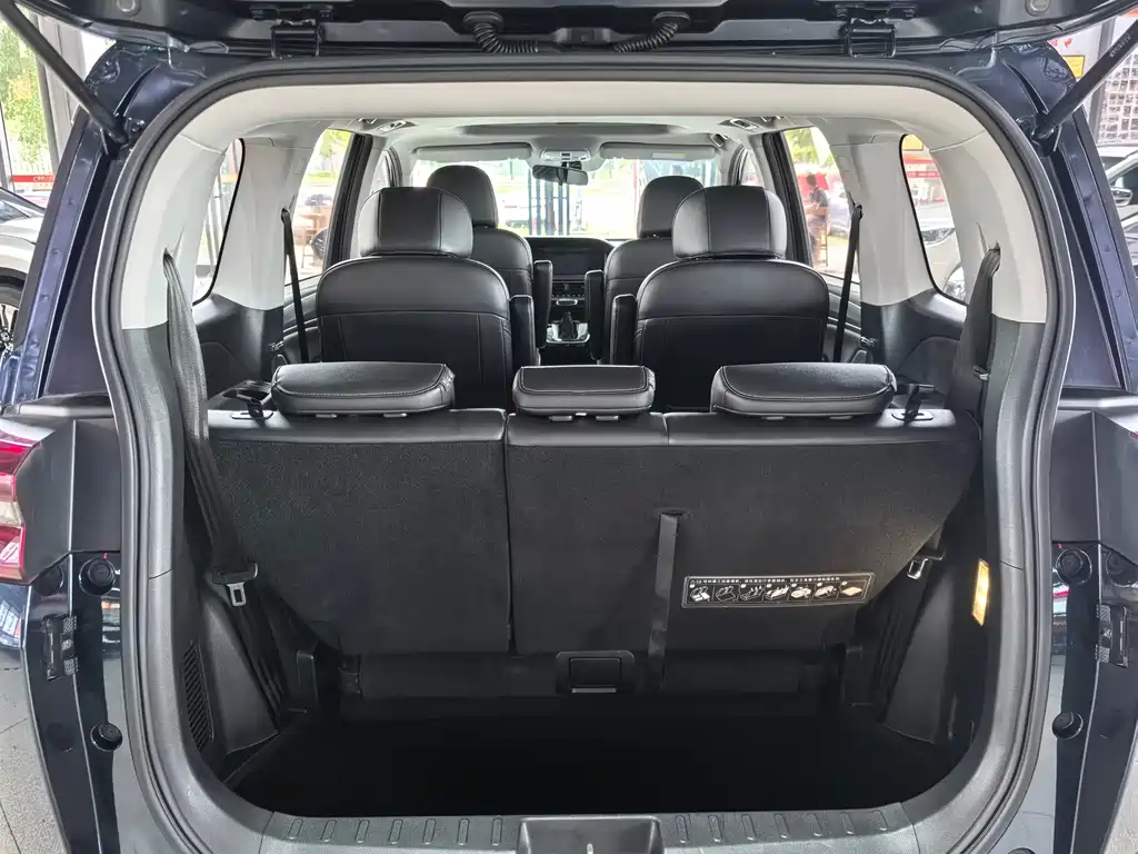 GAC Trumpchi M6 2021 — фото 12