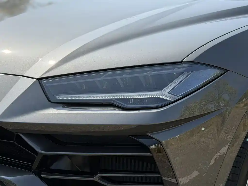 Lamborghini Urus 2021 — фото 7