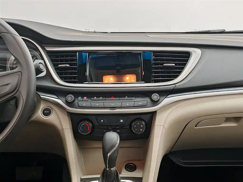 Buick Excelle 2020 — фото 12