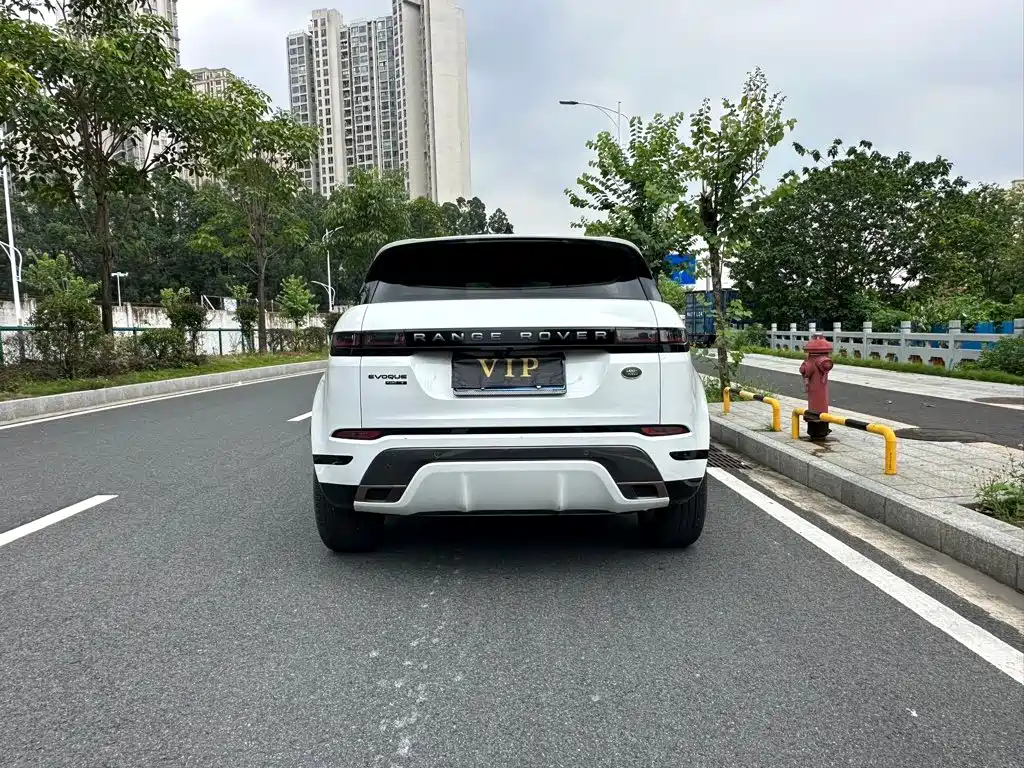 Land Rover Range Rover Evoque 2021 — фото 8