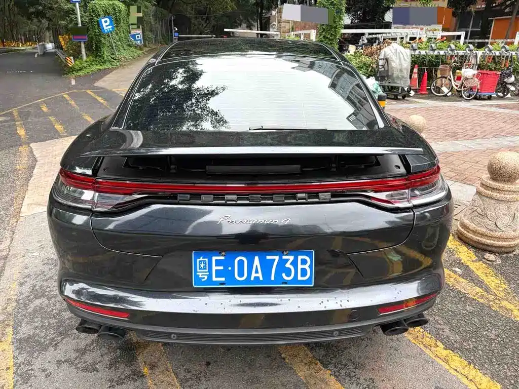 Porsche Panamera 2018 — фото 6