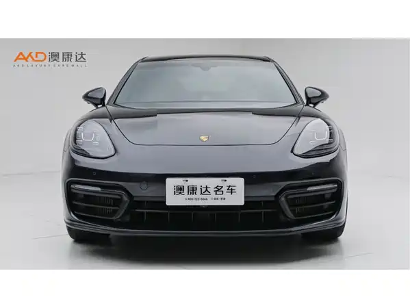 Porsche Panamera 2021