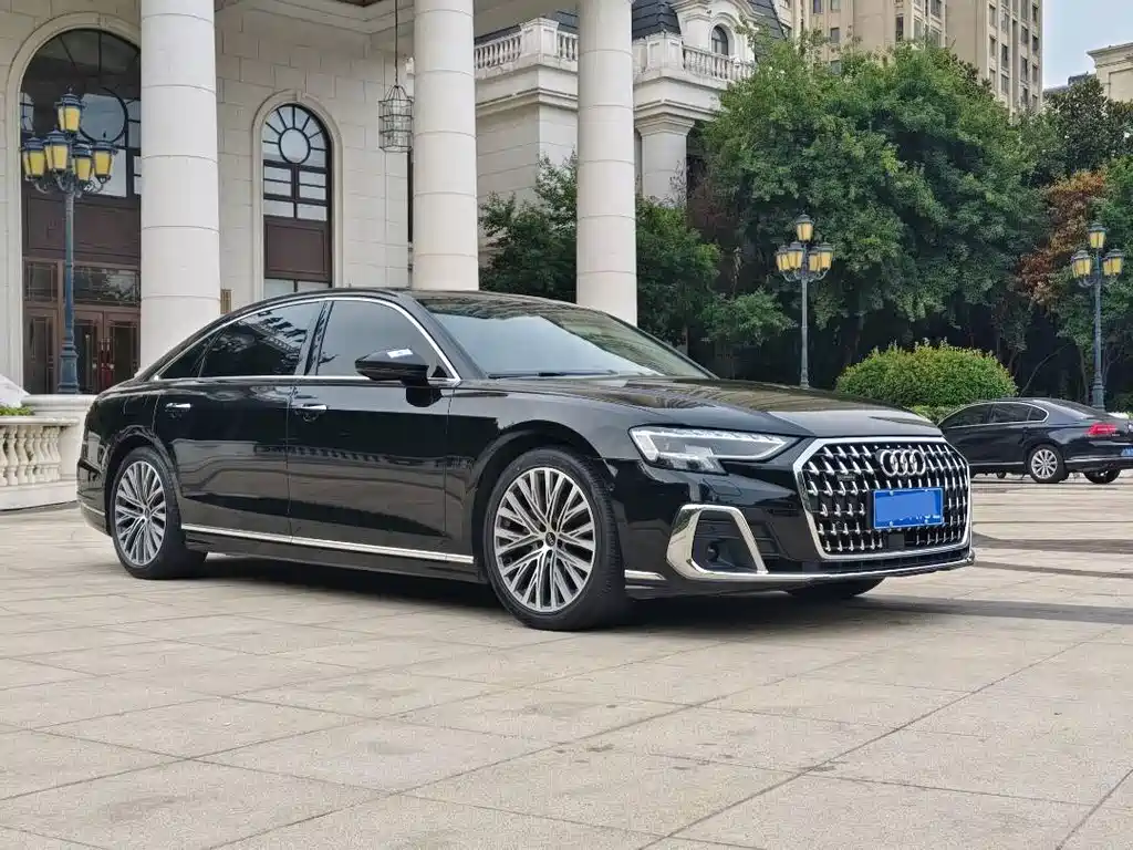 Audi A8 2025