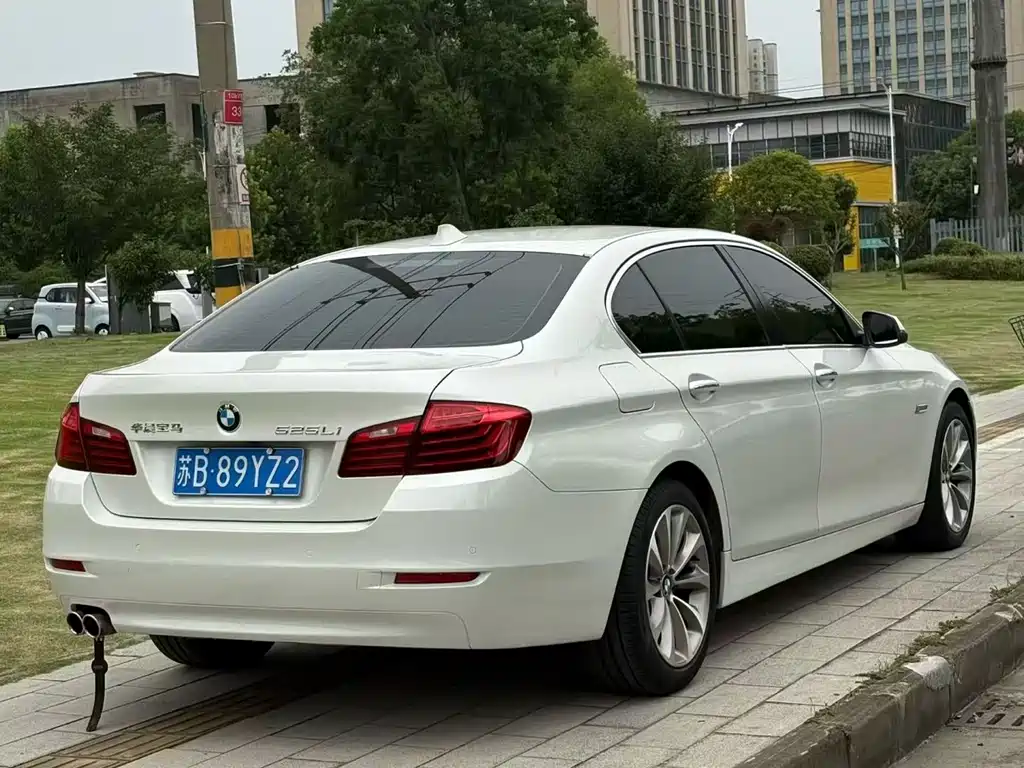 BMW 5 Series 2017