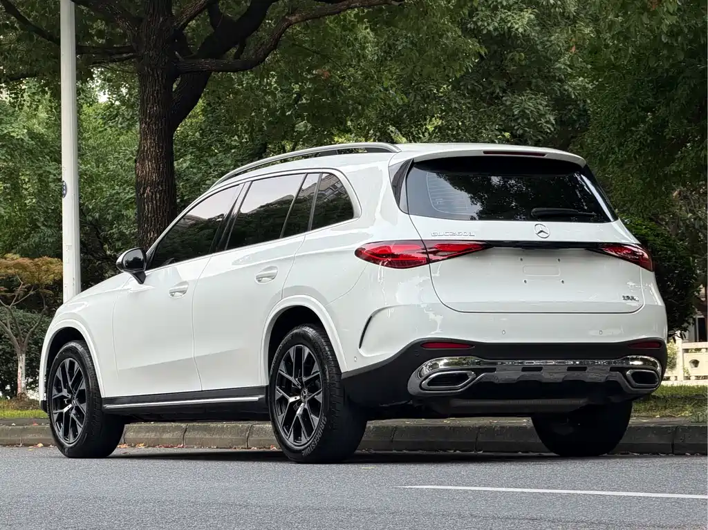 Mercedes-Benz GLC 2025