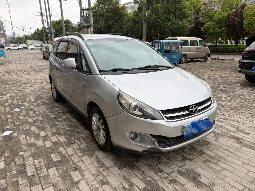 JAC Refine M2 2015 — фото 2