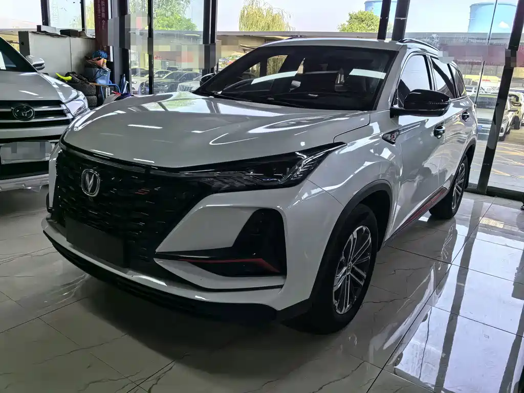 Changan CS75PLUS 2022 — фото 1