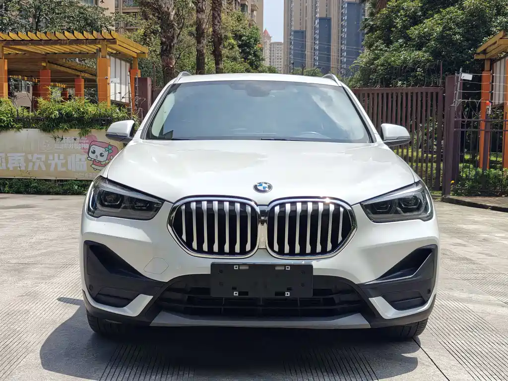 BMW X1 2022 — фото 2