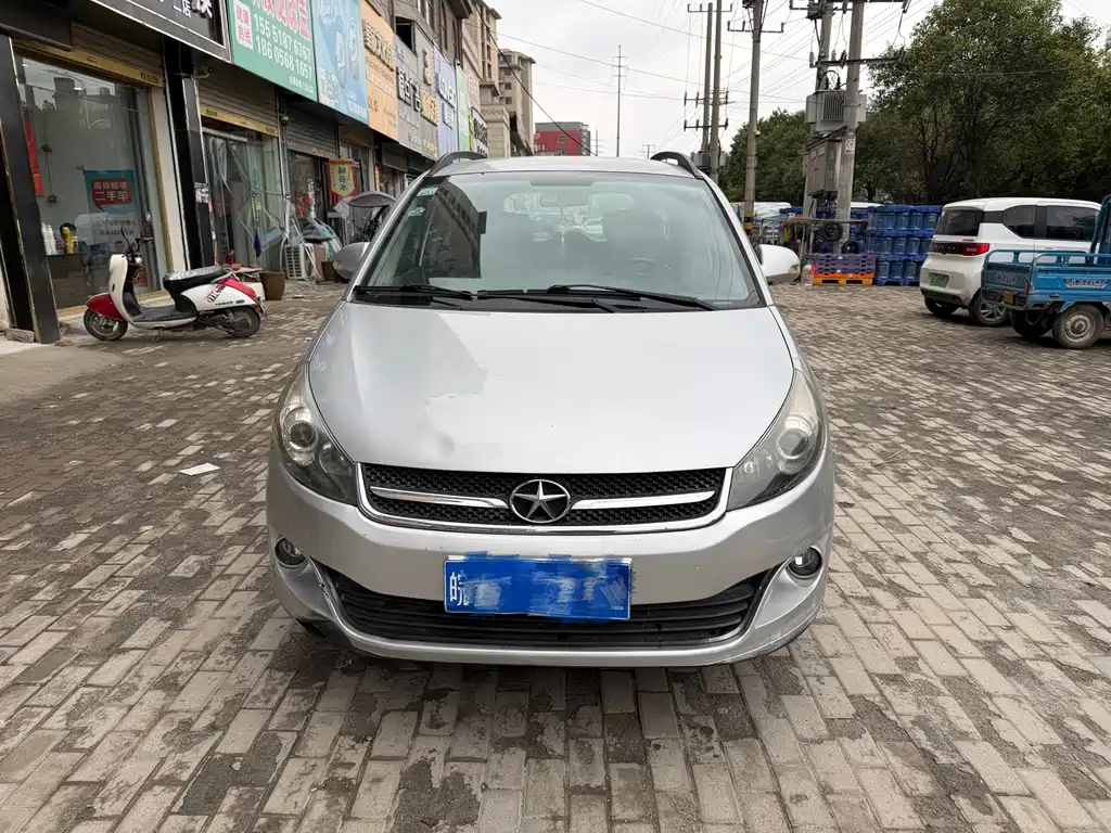 JAC Refine M2 2015 — фото 3