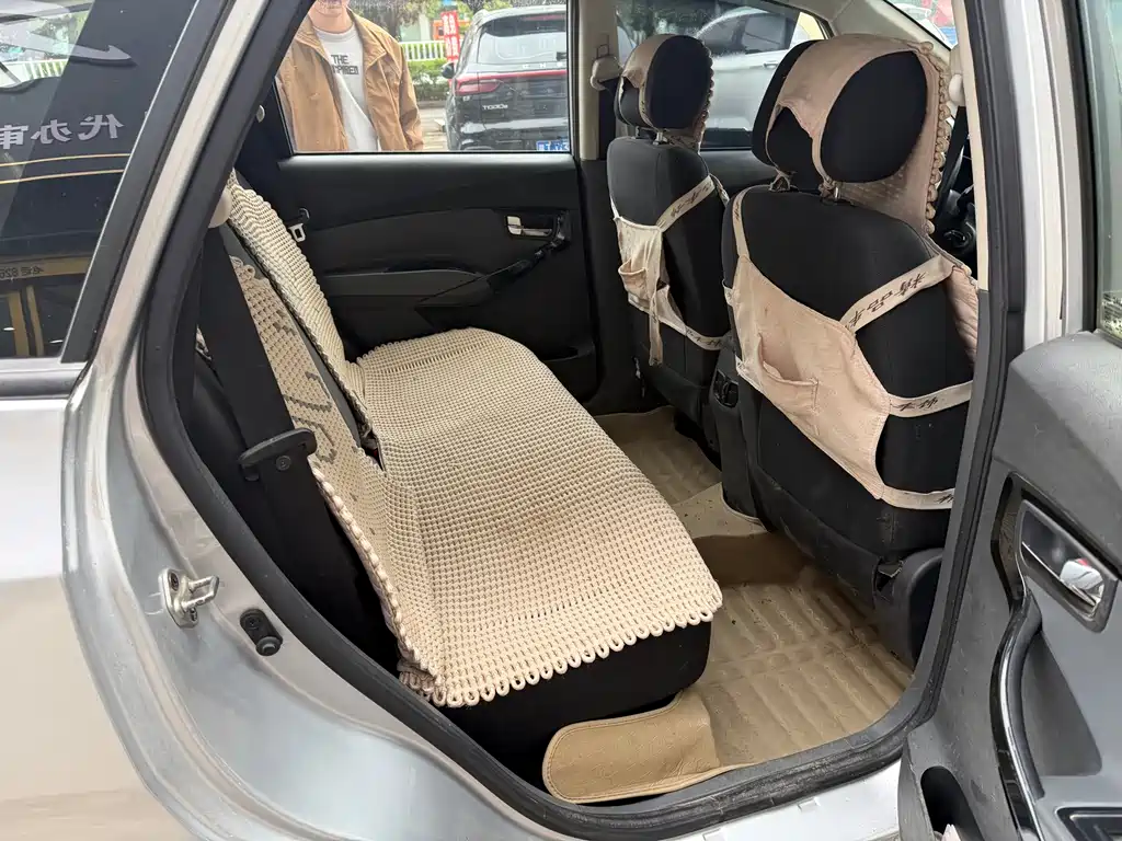 JAC Refine M2 2015 — фото 10