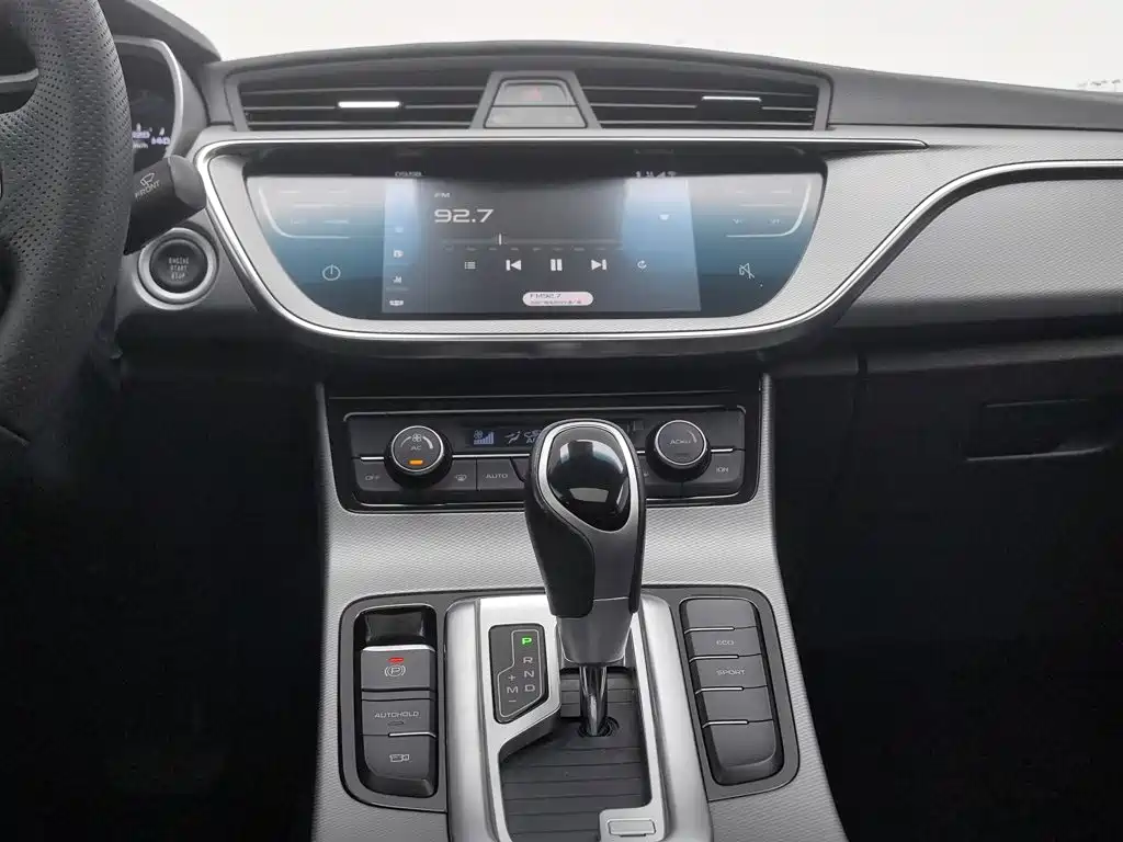 Geely Emgrand GL 2018 — фото 12