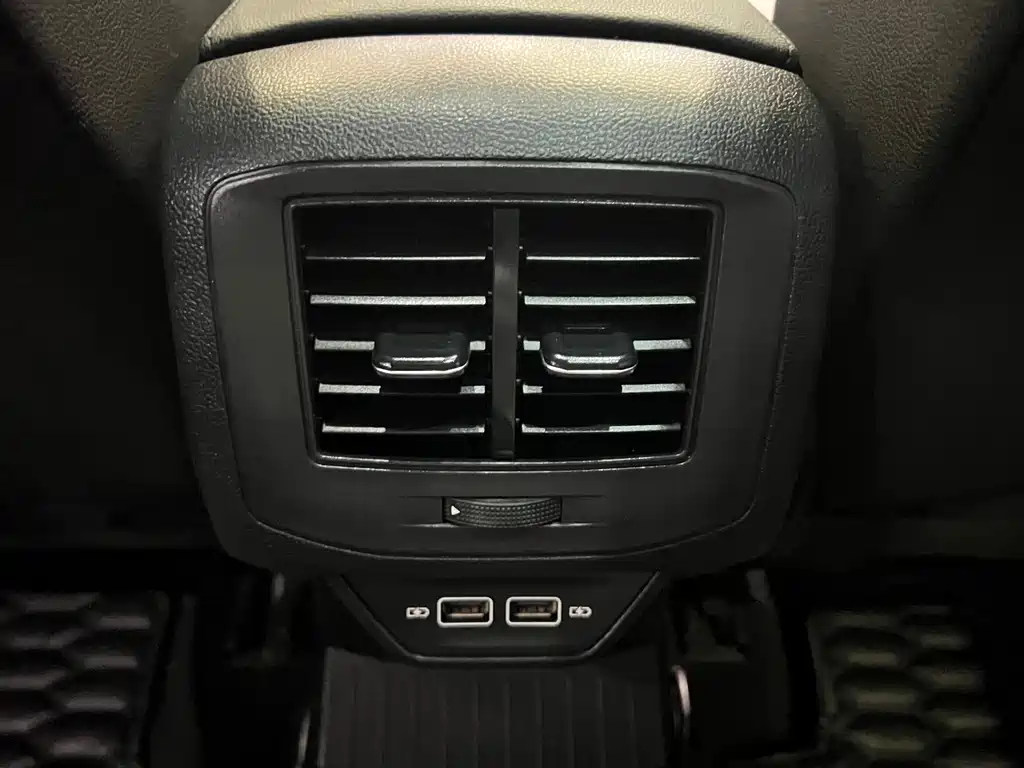 Volkswagen T-Roc 2020 — фото 17