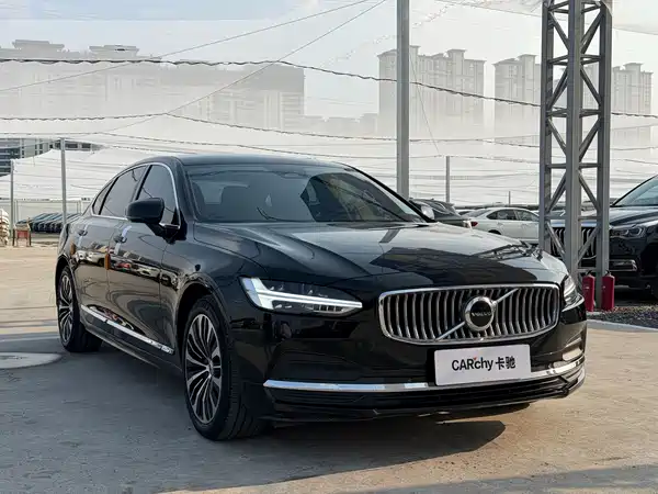 Volvo S90 2023