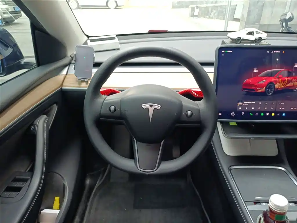 Tesla Model Y 2022 — фото 7