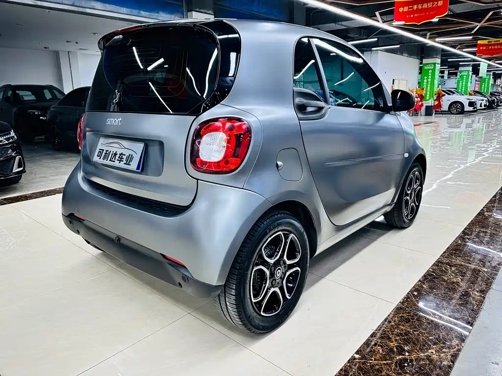 smart fortwo 2019 — фото 6