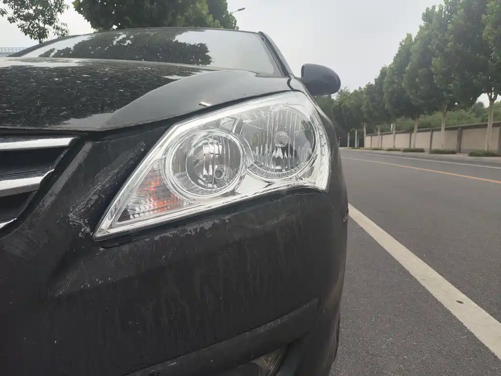 Hyundai Elantra 2011