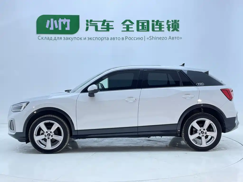 Audi Q2L 2022