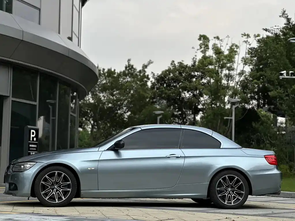 BMW 3 Series 2010