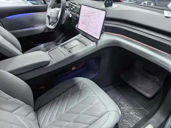 NIO ES6 2025