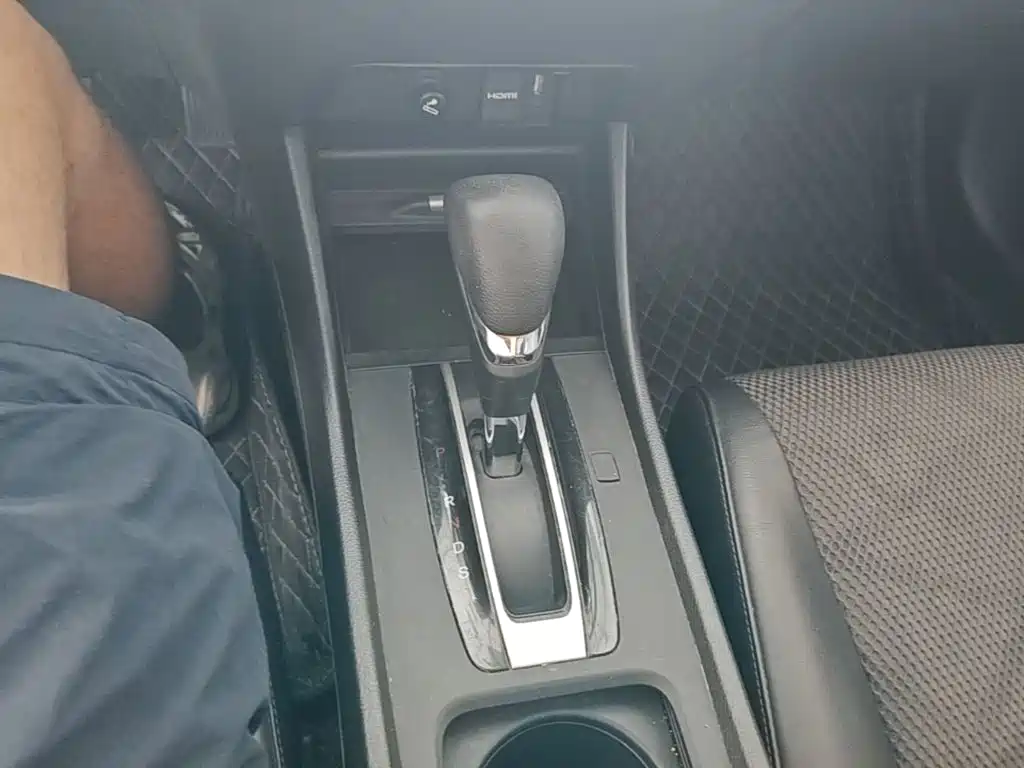 Honda Jade 2015 — фото 14