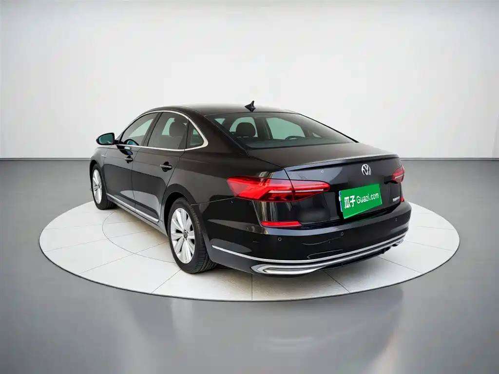 Volkswagen Passat 2021