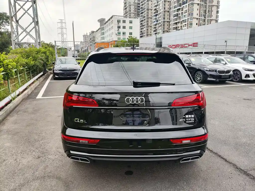 Audi Q5L 2024