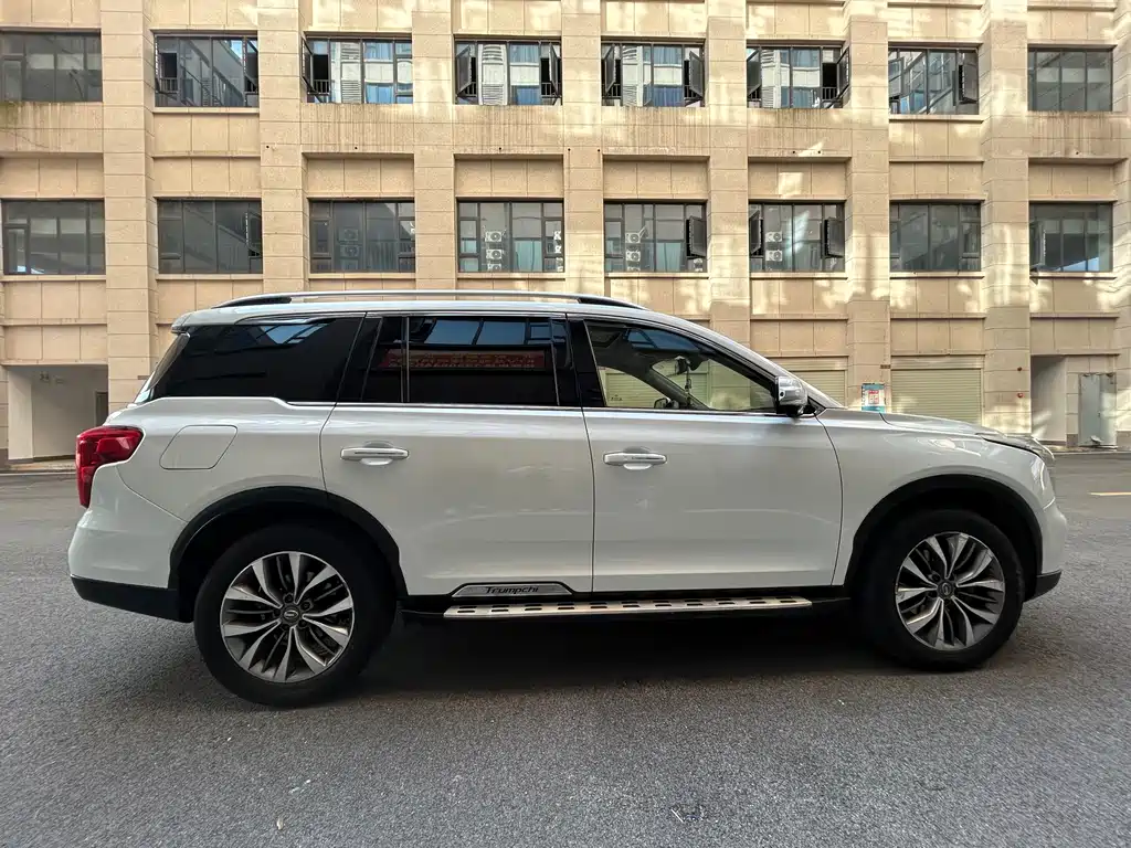 GAC Motor Trumpchi GS8 2017 — фото 16
