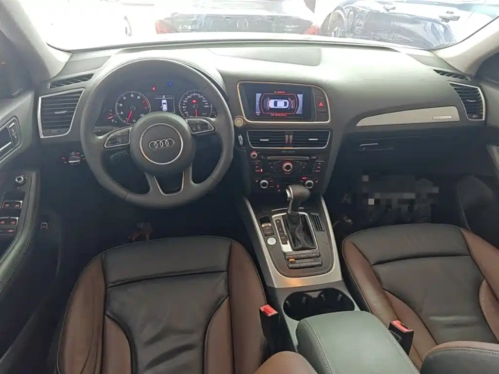 Audi Q5 2018 — фото 10