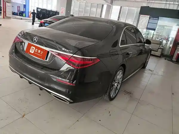 Mercedes-Benz S-Class 2021