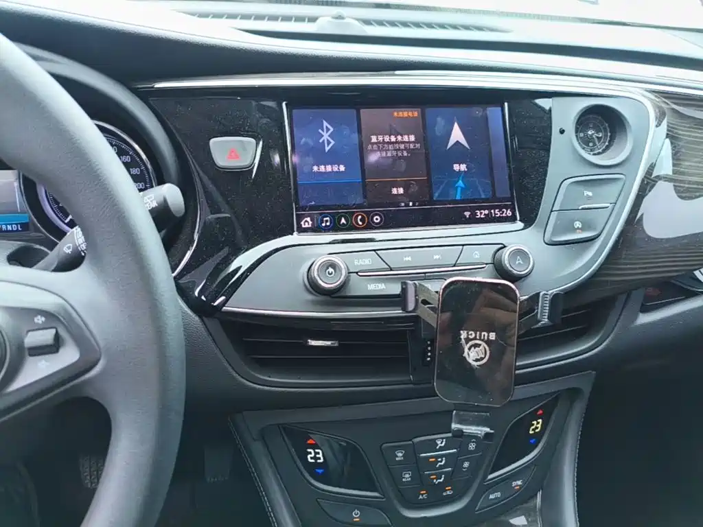 Buick Envision Plus 2020 — фото 13