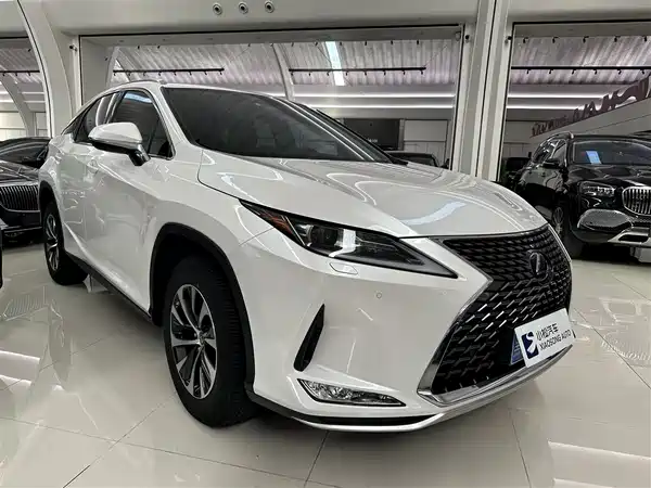Lexus RX 2020