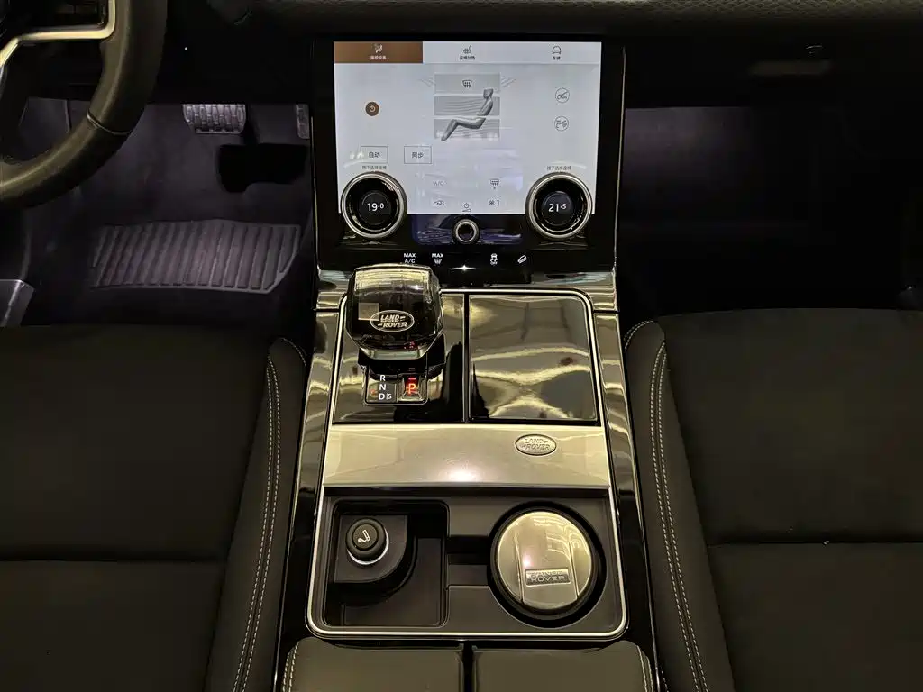 Land Rover Range Rover Velar 2021 — фото 22