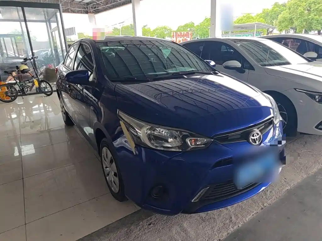 Toyota Yaris L 2017 — фото 4