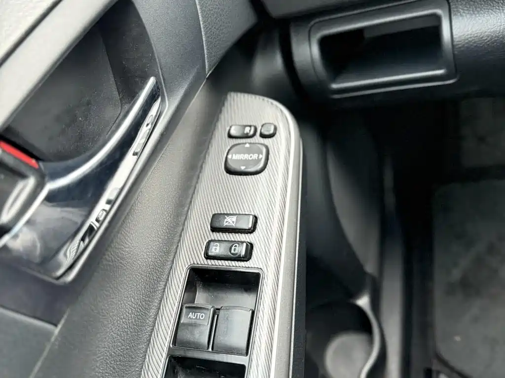 Toyota Camry 2016 — фото 15
