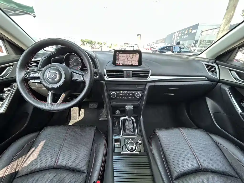 Mazda 3 Axela 2019