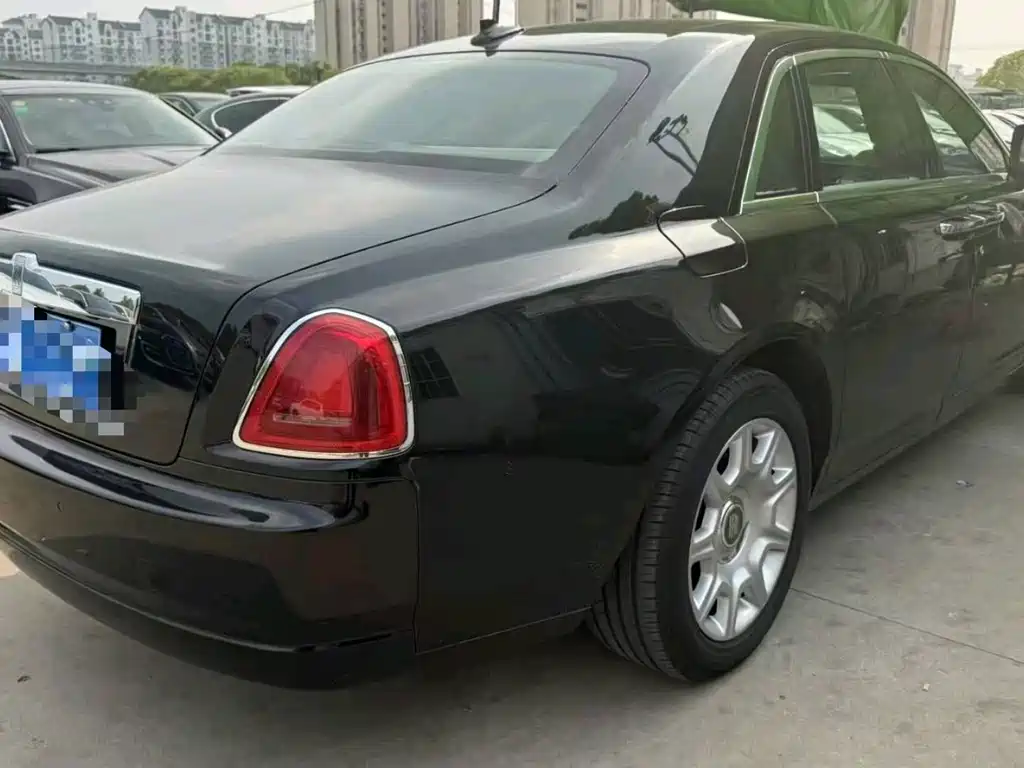 Rolls-Royce Ghost 2010