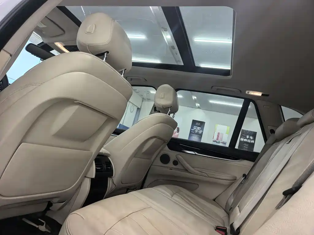 BMW X5 2015 — фото 11
