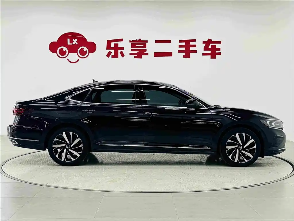 Volkswagen Passat 2022