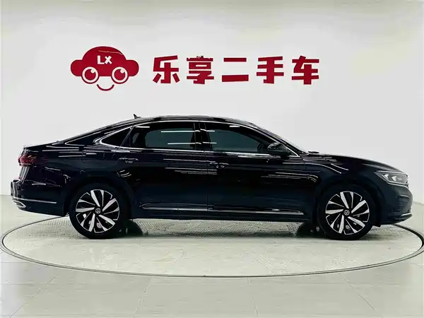 Volkswagen Passat 2022