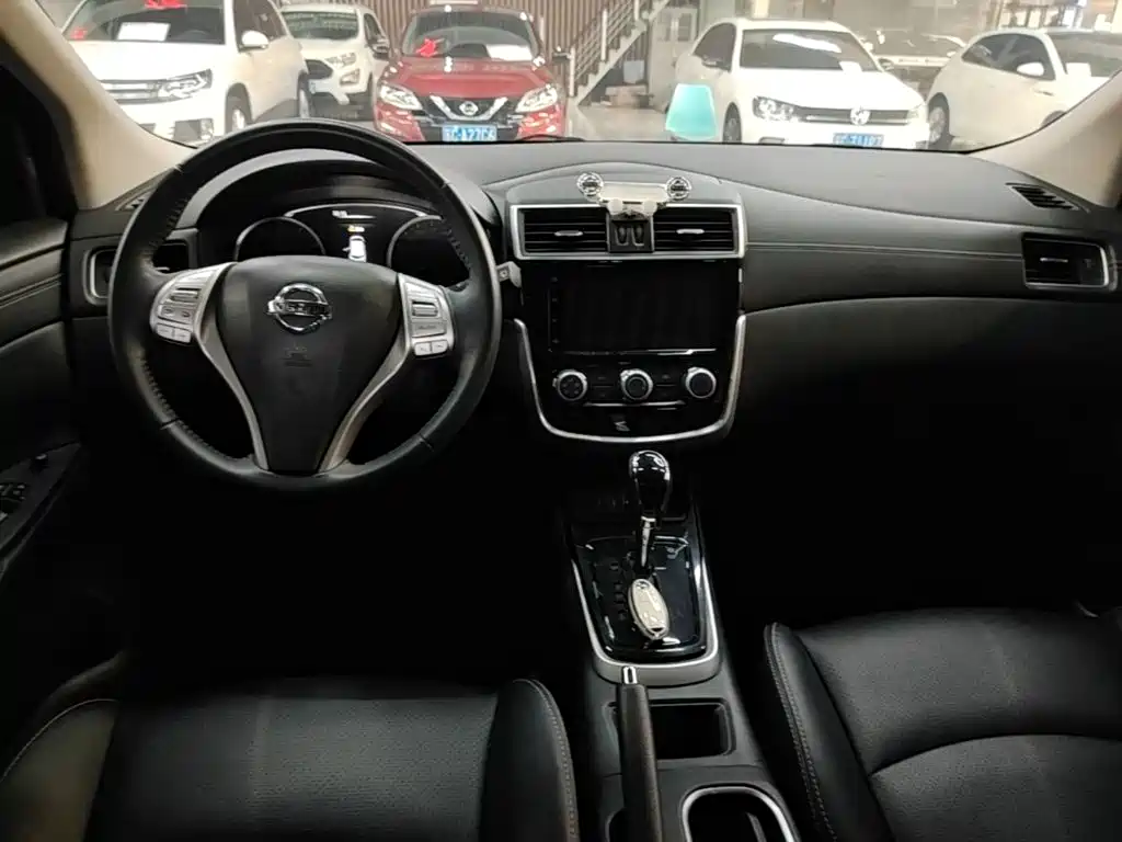 Nissan Tiida 2021 — фото 10