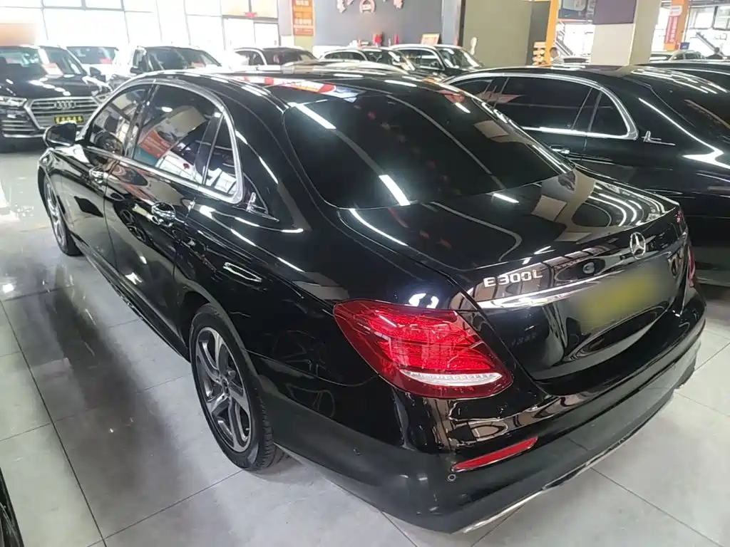 Mercedes-Benz E-Class 2019